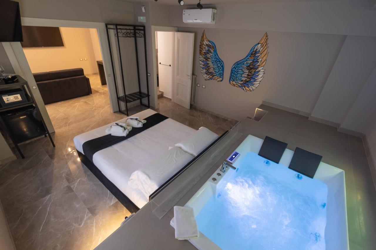 King Room Spa Bath